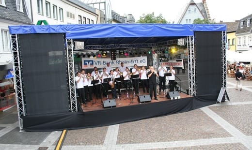 Bühne 7m x 5m