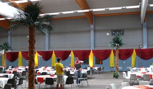 Stoffbögen Großraumdekoration , rote  Bogen Hänger , Festliche Dekoration – 2