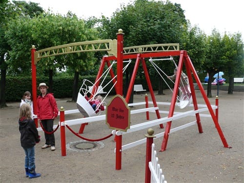 Schiffschaukel , Schiff Schaukel , Jahrmarkt