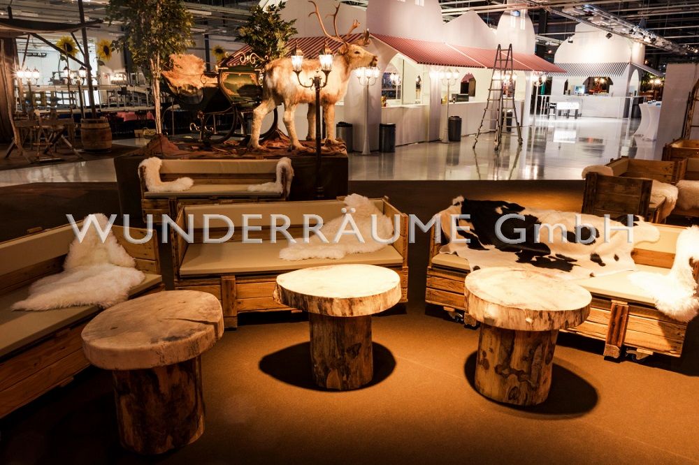 Loungetisch rustikal, mit Baumscheibe