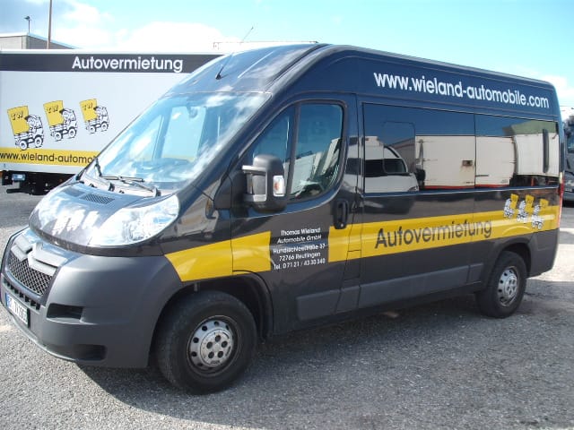 Minibus Citroen Jumper 9 Sitzer mit Hochdach Navigationsgerät langer Radstand