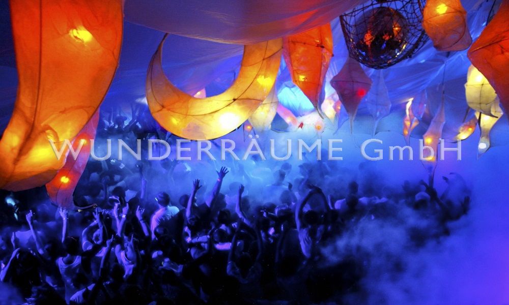 Lichtkokons für Bäume, Fassaden, Säle u.v.m. – Thumbnail 8