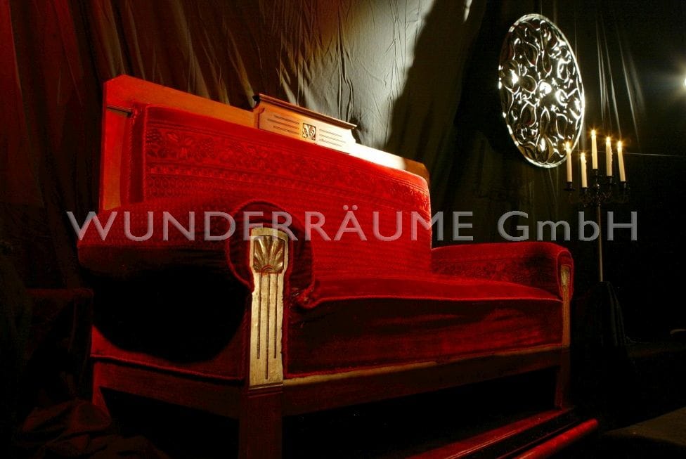 Edle Plüschsofas - Samtsofa, Lounge, Rotes Sofa, Roter Salon