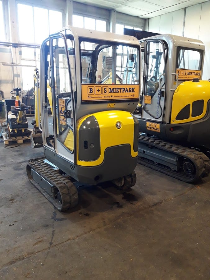 Minibagger  1,7 t Havelberg/ Umgebung nur mit Fahrer – 2
