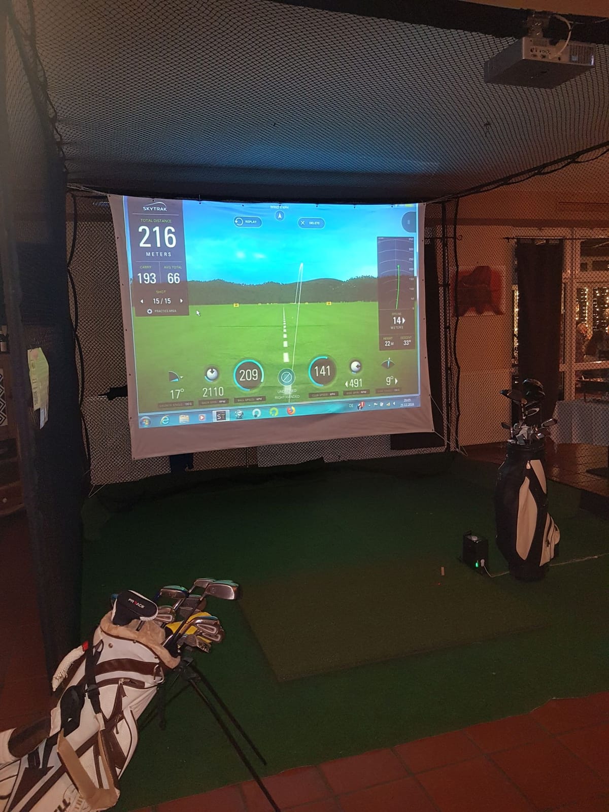 Golf Simulator mit High Speed Kamera - Golfsimulator für Golfevent - Golfautomat  - Indoorgolf -  Golfturnier - Golfen bei Events – 4