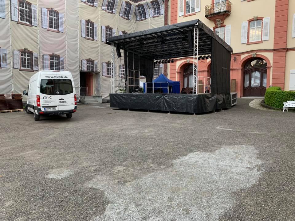 Trailerbühne / Anhängerbühne 8,00m x 6,10m, 48qm Stagemobil XL – 2