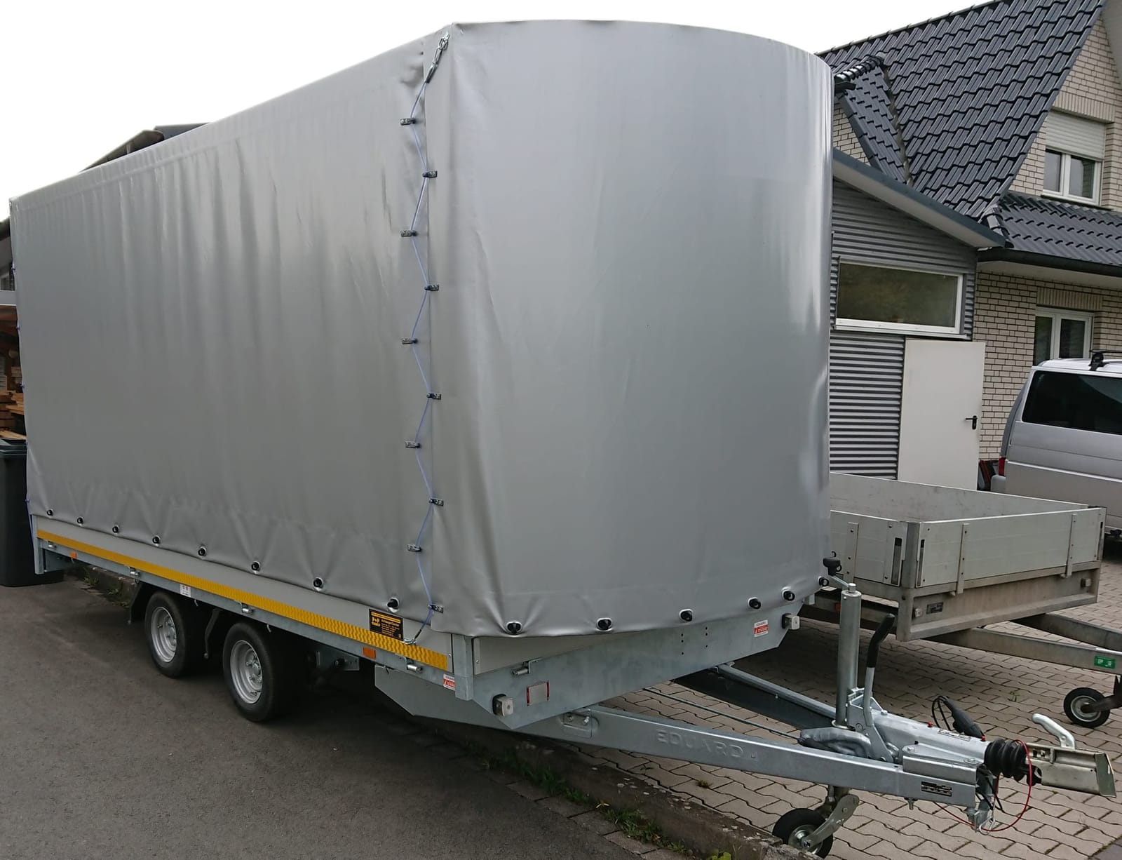 Planenanhänger, Anhänger mit Plane 4 x 2 x 2,10m