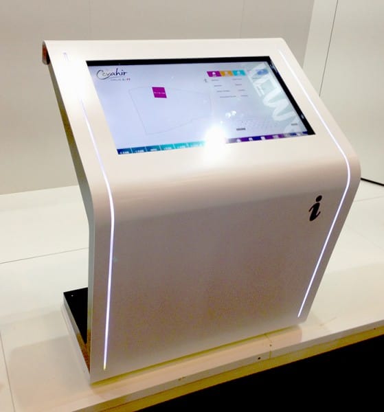 Terminal mit 50 Zoll UHD Touchscreen