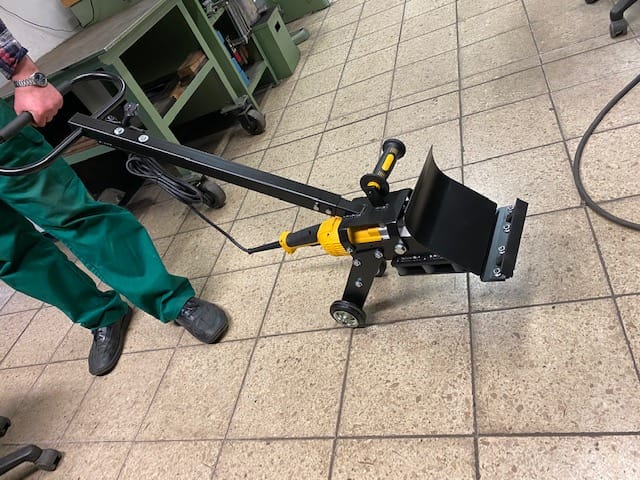 Teppichstripper, Bodenbelagentferner, Teppichlöser, Teppichentferner,Dachschäler, Dachschaber – 2