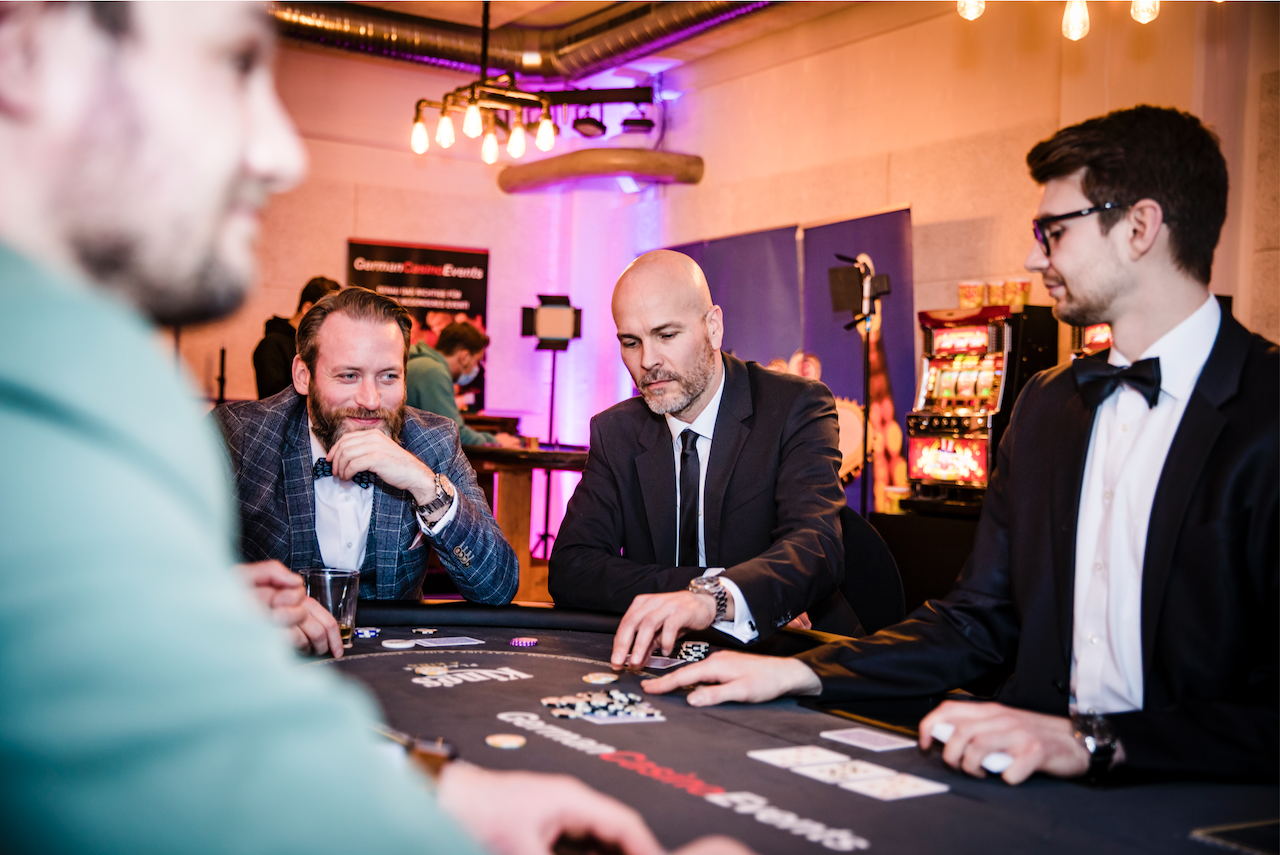 Mobiles Casino / Spielbank - Poker Tisch mieten (Deutschlandweit)