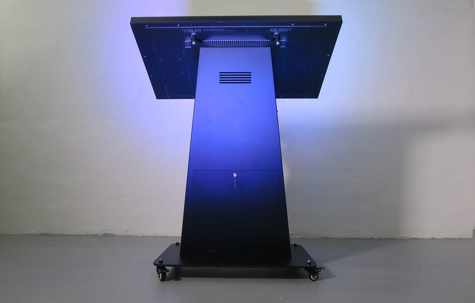 Touchterminal mit 43 Zoll Display – 2