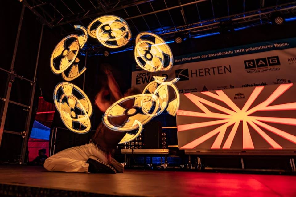 Mr. Poipower - LED & Feuer Poishows für NRW!