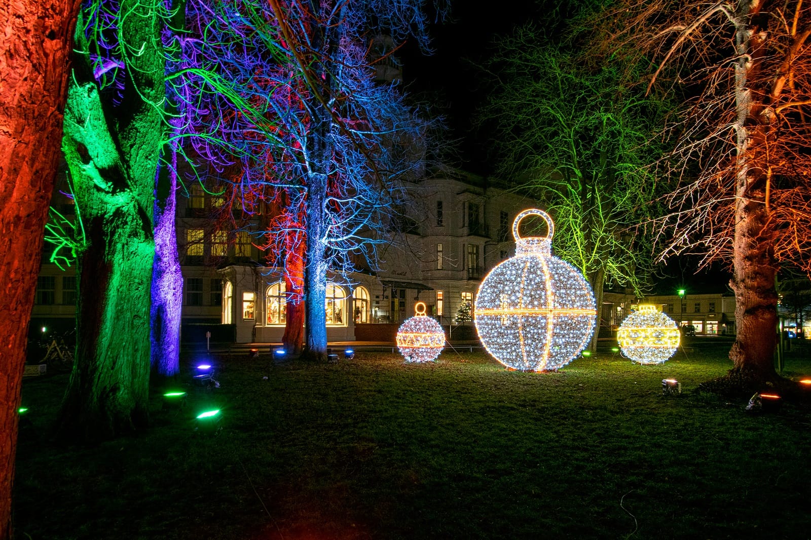 Weihnachtsbaumkugeln - Kugeln beleuchtet XXL – 2