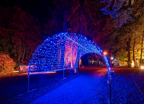 Lichttunnel - leuchtender Durchgang - LED Tunnel