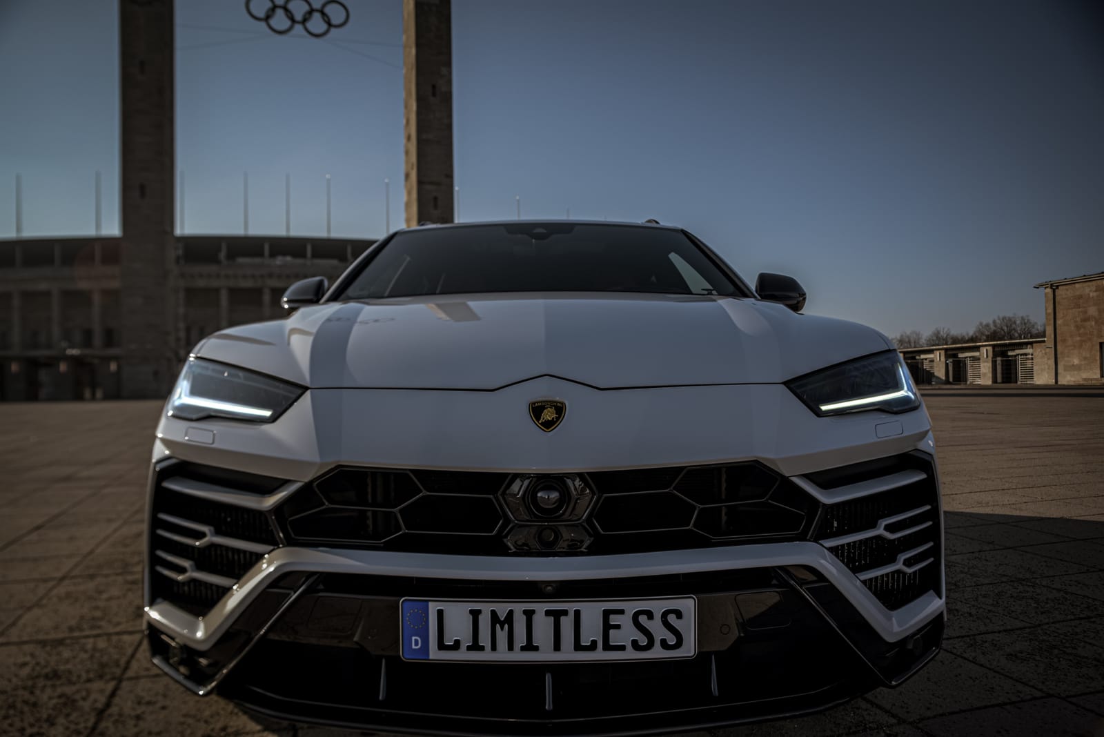 Lamborghini Urus Lambo mieten Berlin Autovermietung Sportwagen Exot SUV Lambo – 5
