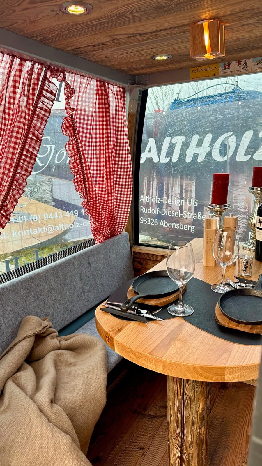 6er Skigondel Gondel Berggondel Hütte Alm für Ihr Event mit Altholz Ausbau, Tisch, Heizung,..