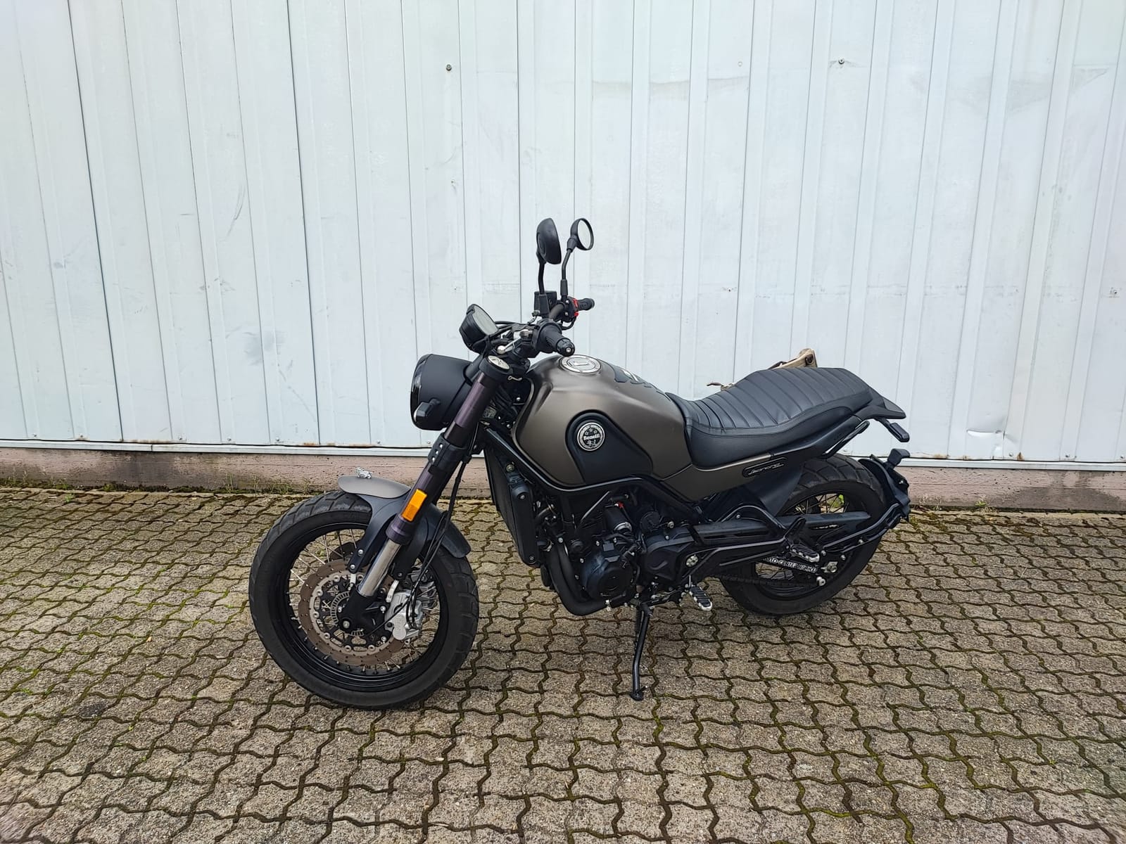 Motorrad Benelli Leoncino 500