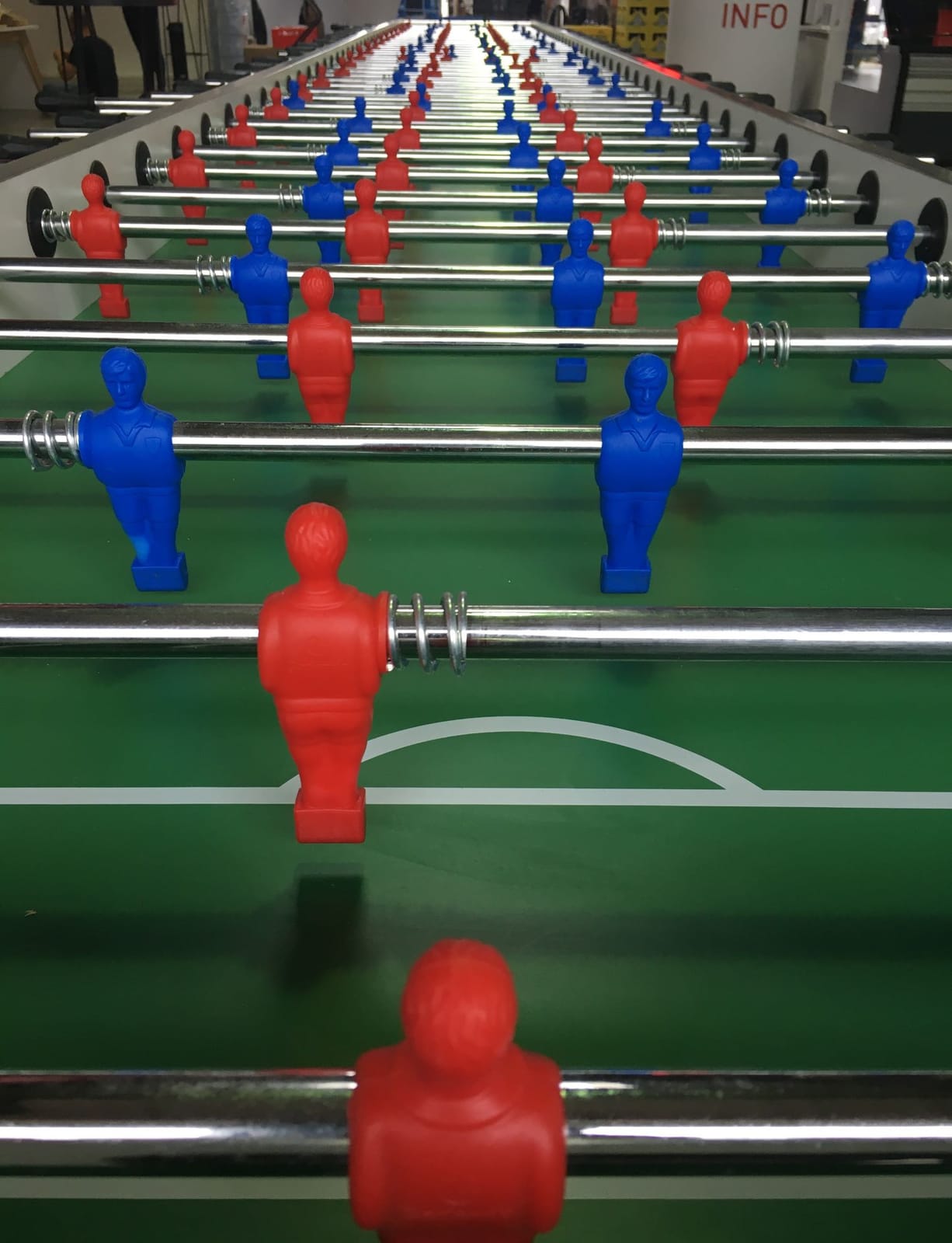 22-Mann Tischkicker XXXXL Riesenkicker – 2