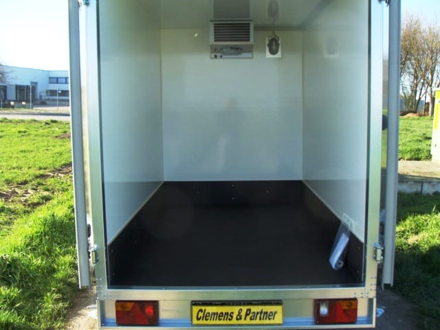 Kühlanhänger 750 kg Führerschein B einachser gebremst 2453x1446x1800 mm plus 2°C Kühlung 100 km/h – 3