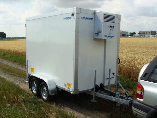 Kühlanhänger 2700 kg doppelachser 2938 x 1546 x 2000 mm bis plus 2°C Kühlung – 100 km/h
