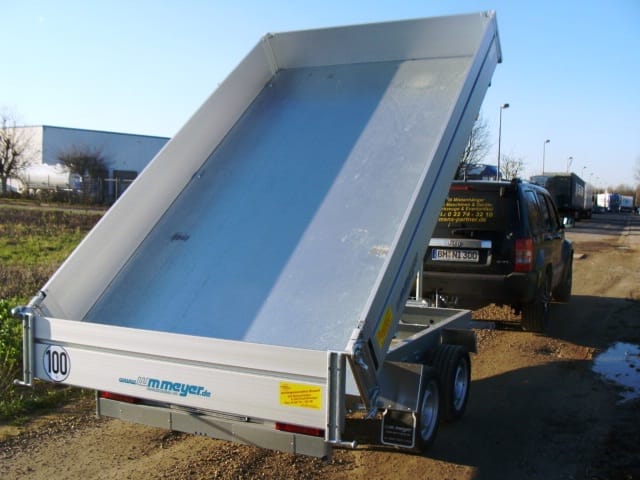 Rückwärtskipper Kipper Hochlader 3000 kg gebremst E-Pumpe / 100 km/h 2690 x 1700 x 330 = 1,50 m³
