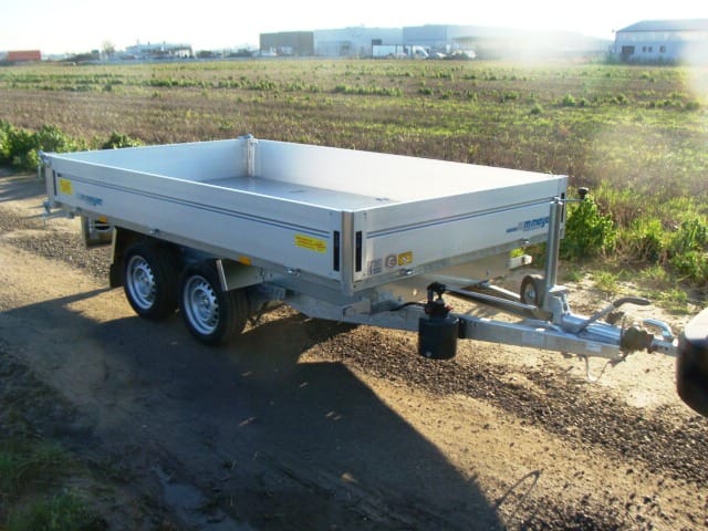 Rückwärtskipper Kipper Hochlader 3000 kg gebremst Handpumpe / 100 km/h 3190 x 1860 x 330 = 1,96 m³