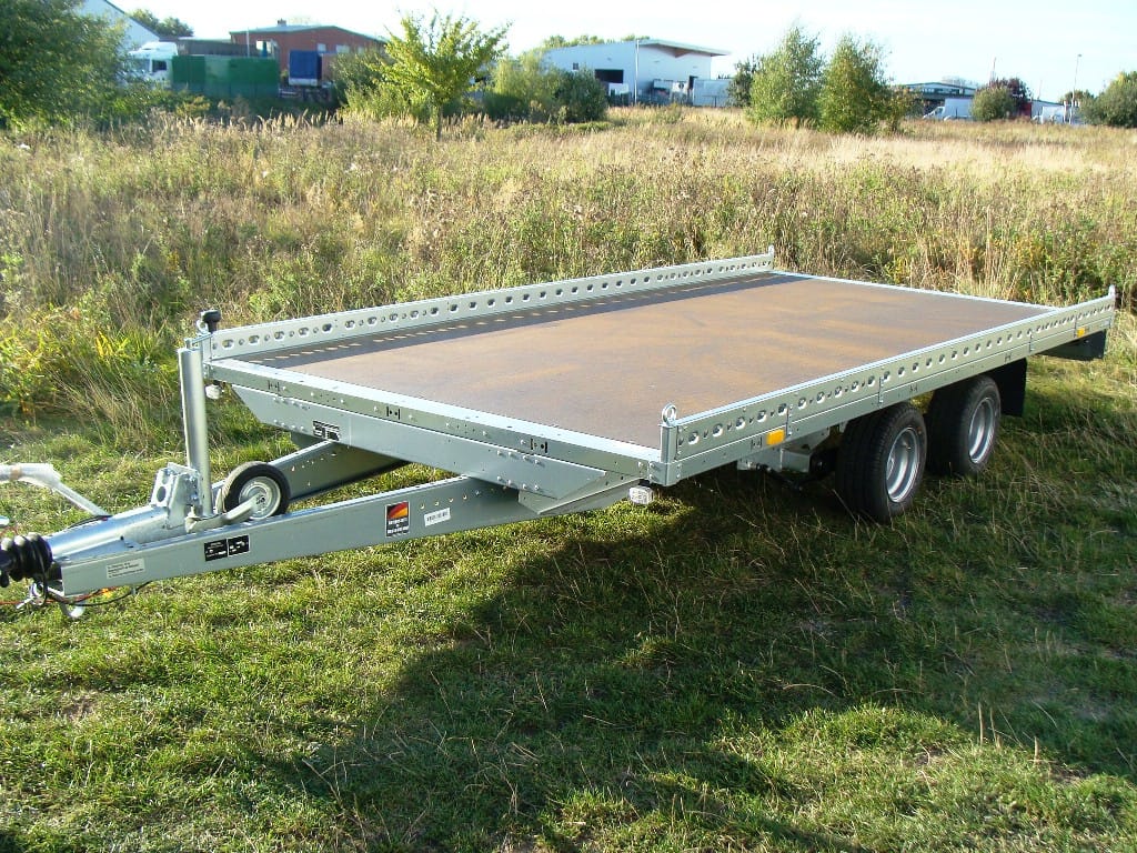 PKW Transporter Autotransporter 2700 kg gebremst Seilwinde 100 km/h 4010x2030 mm Nutzlast 2050kg