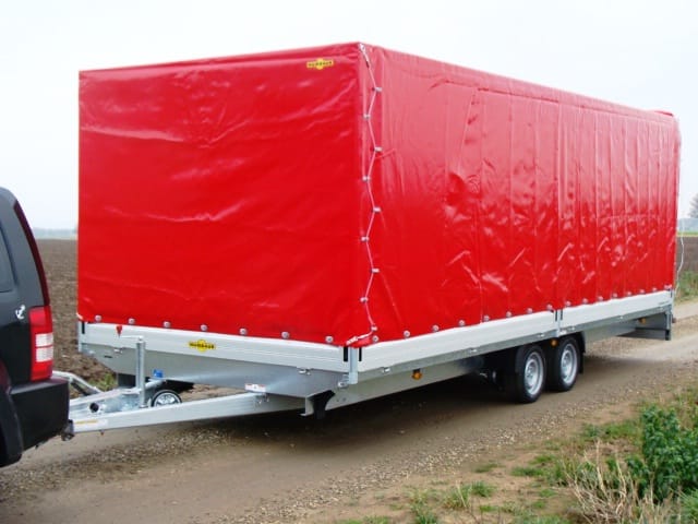 Geschlossener 6 m Autotransporter PKW Transportanhänger 3500 kg 100 km/h 6220 x 2470 x 2000 mm