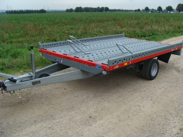 Motorradanhänger 1500 kg gebremsten 2 bis 3 Motorräder / Seitenreling 100 km/h 3010x1890x100 mm