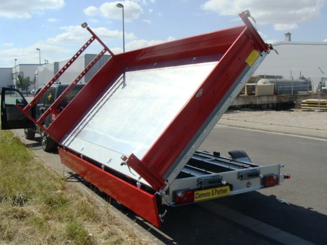 Dreiseitenkipper in Langzeitmiete besonders günstig 1800kg einachser - 3500kg doppelachser E-Pumpe – Thumbnail 12