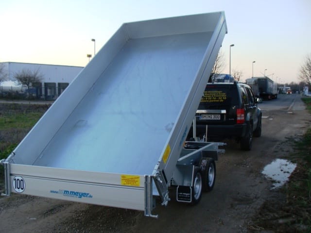 Dreiseitenkipper in Langzeitmiete besonders günstig 1800kg einachser - 3500kg doppelachser E-Pumpe – Thumbnail 11