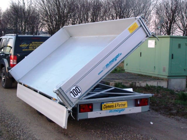 Dreiseitenkipper in Langzeitmiete besonders günstig 1800kg einachser - 3500kg doppelachser E-Pumpe – Thumbnail 9