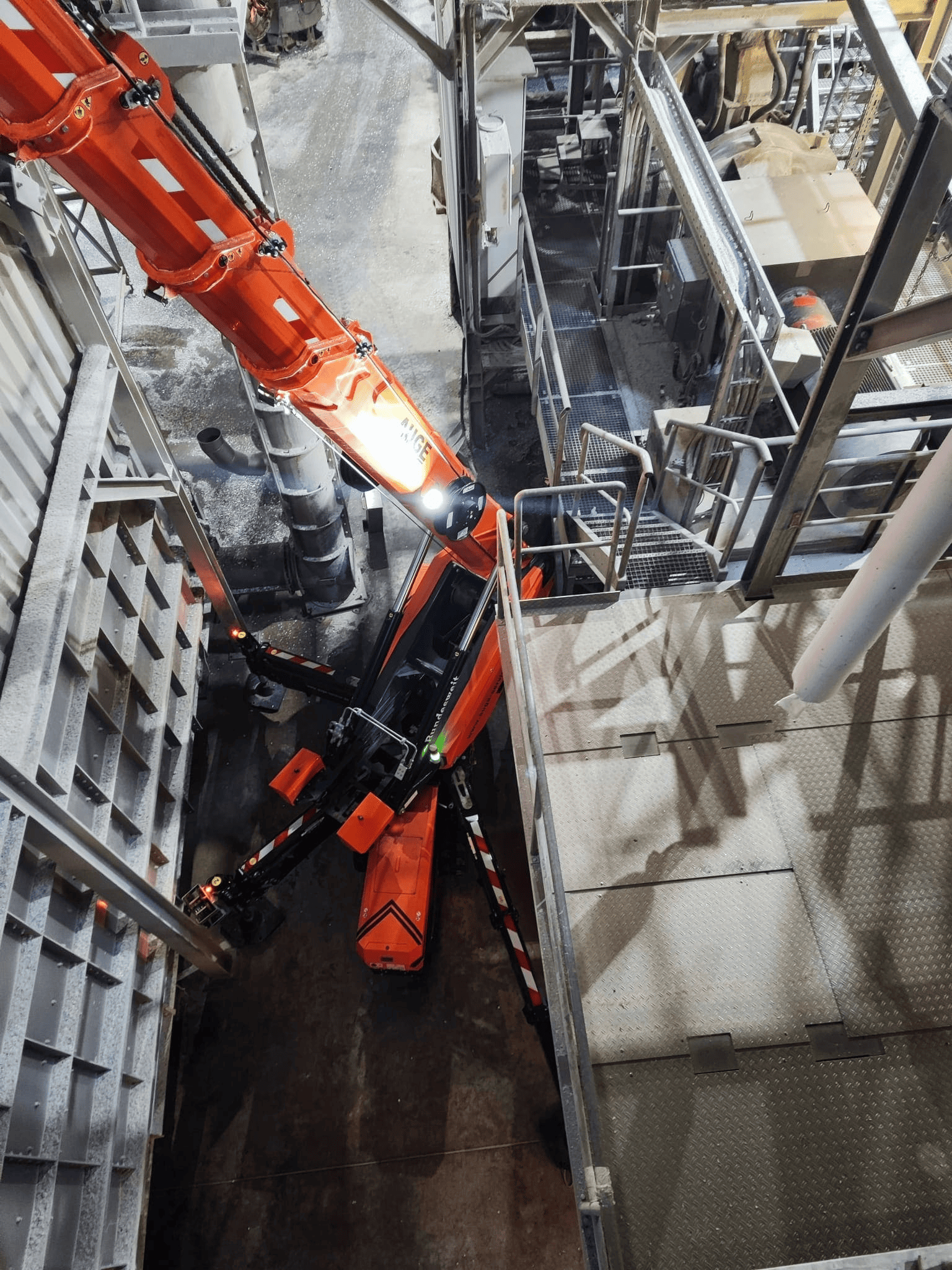 Minikran Jekko SPX650 mieten bei Augé – für schwere Lasten – 2