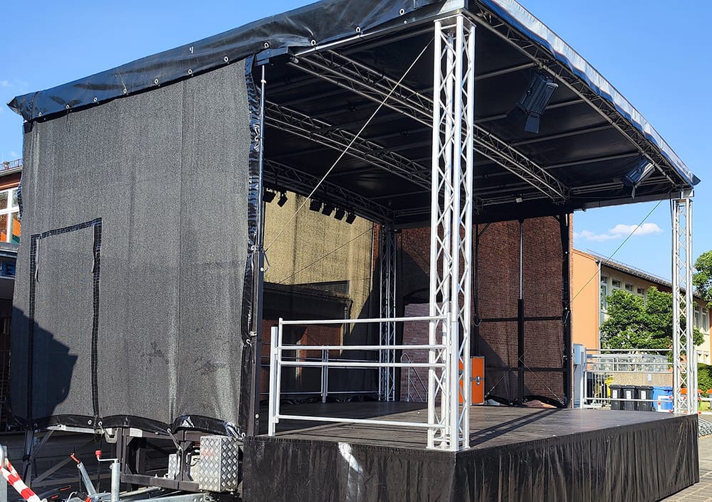 Bühne 45m² – Multistage für Stadtfest, Kundgebung, Präsentation, Roadshow, Events und Konzert – 2
