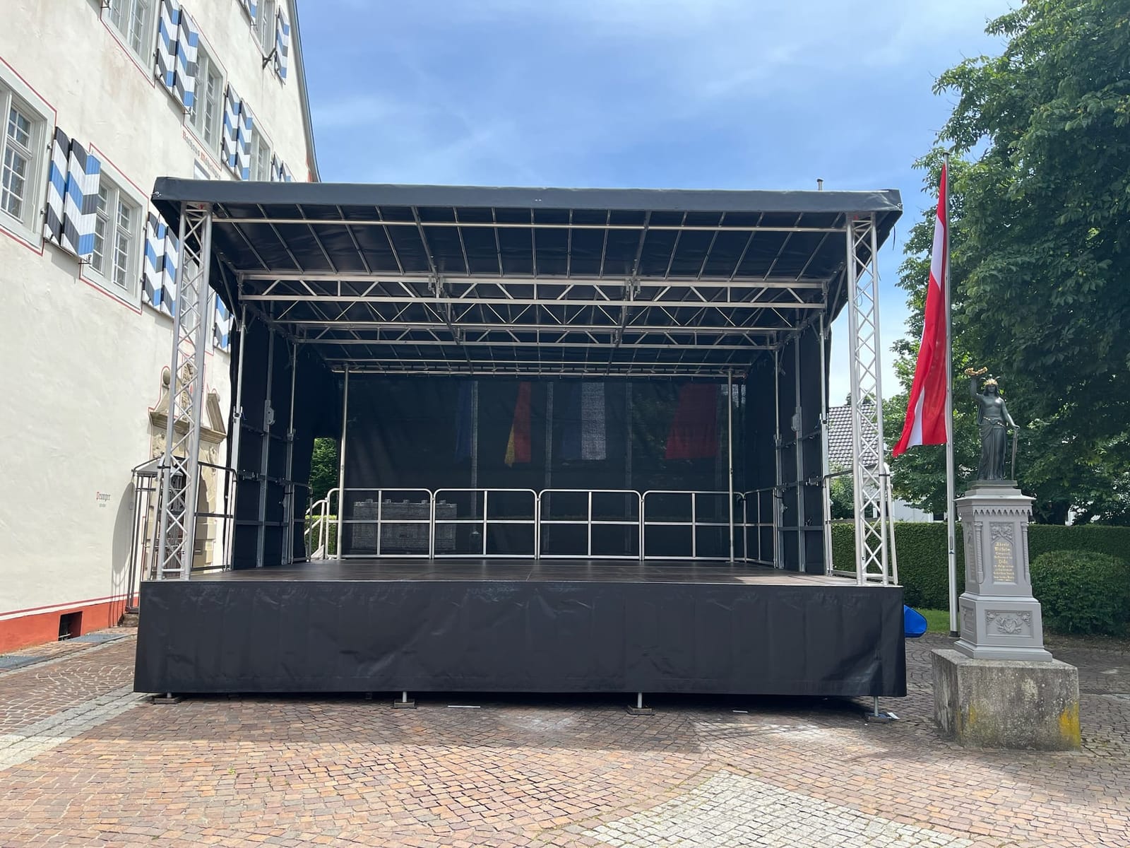 Trailerbühne / Anhängerbühne 8,00m x 6,10m, 48qm Stagemobil XL – 5