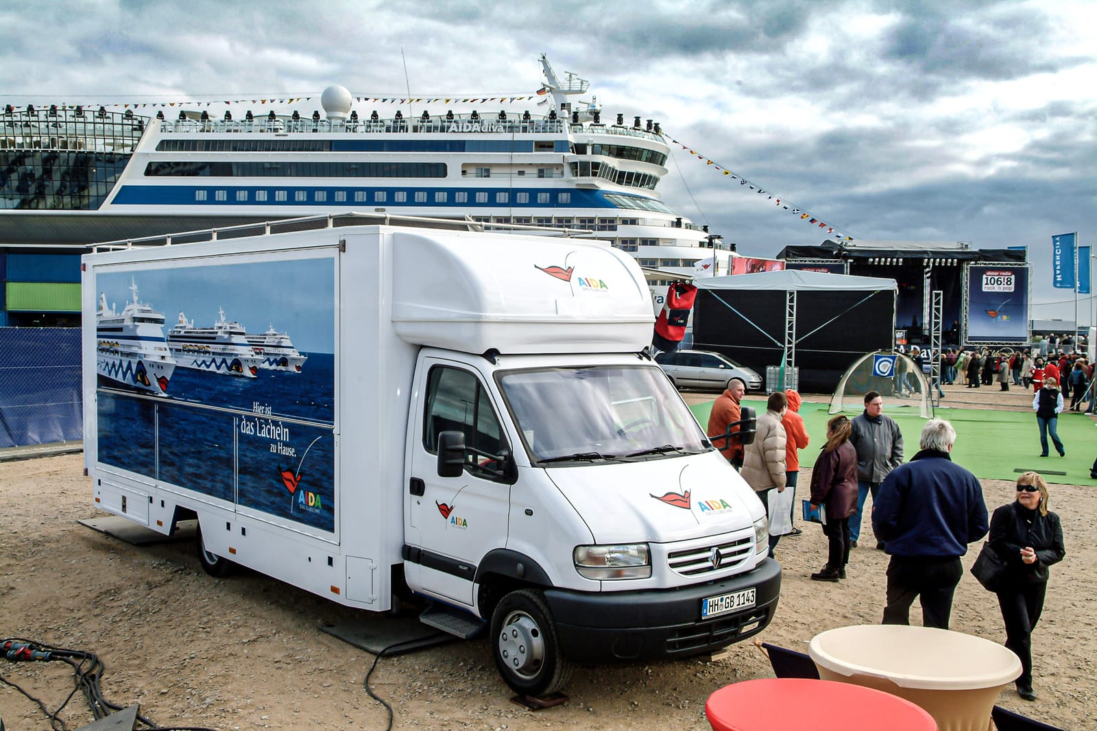 Stagetruck / Show-, Promotion- und Bühnentruck / mobile Bühne / mobiler Shop / Roadshow-Mobil – Thumbnail 6
