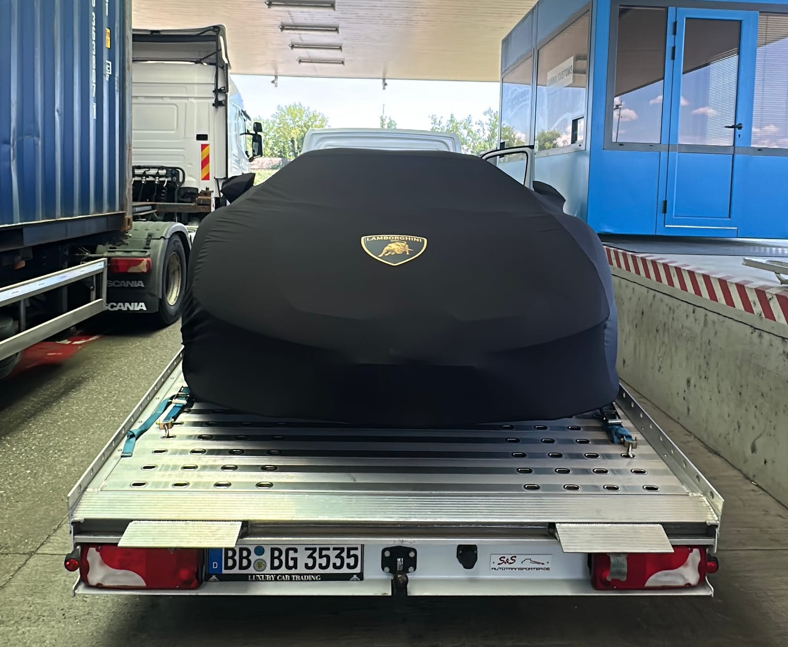 Abschleppwagen mieten Abschleppfahrzeug Vermietung 3,5 to Abschleppwagen Transporter Sprinter – 4
