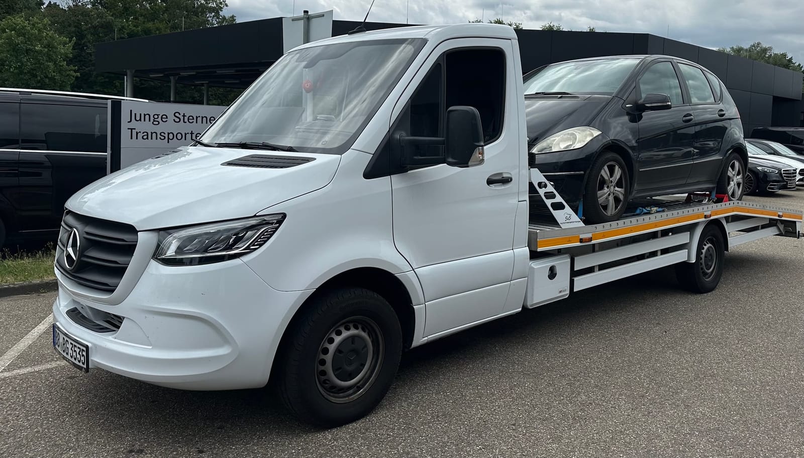 Abschleppwagen mieten Abschleppfahrzeug Vermietung 3,5 to Abschleppwagen Transporter Sprinter – 5