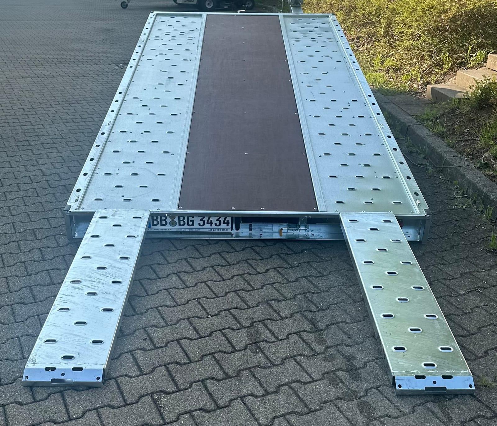 Autotransporter Anhänger Kippbar Autoanhänger 2700 kg Wohnmobil Wohnwagen Baugeräte Transporter – 2