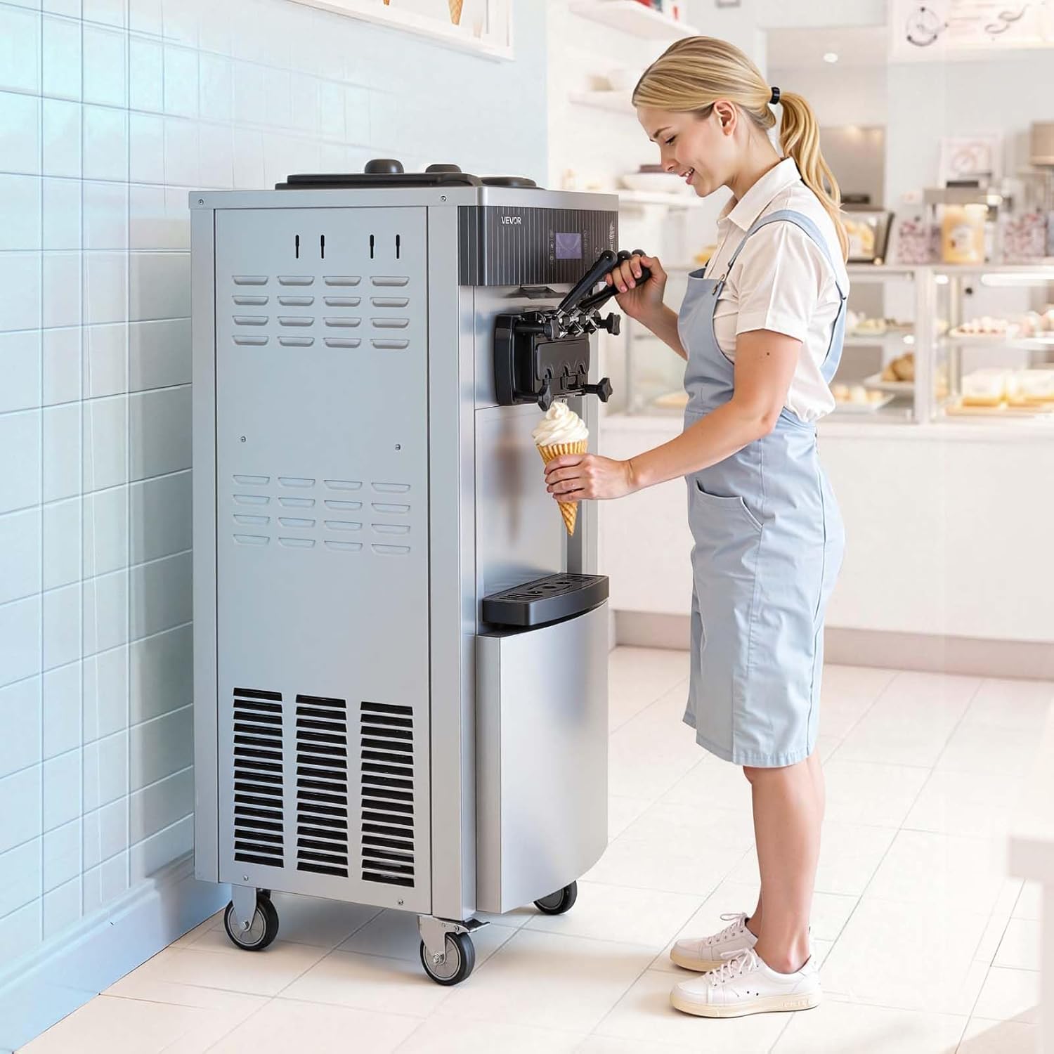 Kommerzielle Softeismaschine 2200 W Eismaschine freistehend 20-28 L/h 3 Geschmacksrichtungen – 3