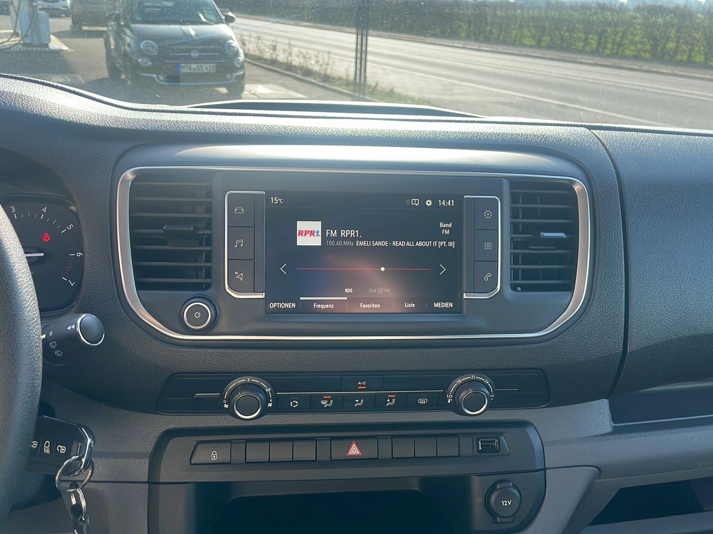 Opel Vivaro Combi – Thumbnail 7